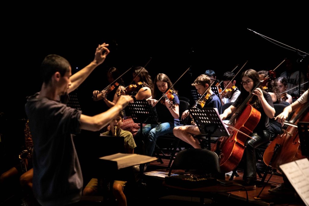 3f6ea28f-af8d-46e7-b0e3-94060ece06f1